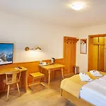 Hotel Alpenheart 3*